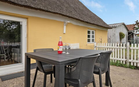 Miko - 19Km from the Sea: Gras, Grasland, Landschap, Ecoregio, Plain, Plantengemeenschap, Land Lot, Buitenmeubels, Prairie, Shrubland