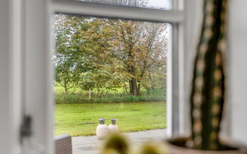 Dolfine - 15Km from the Sea: Appartement, Schaduw, Balkon, Stoel, Hek, Buitenmeubels, Aluminium, Kunstgras
