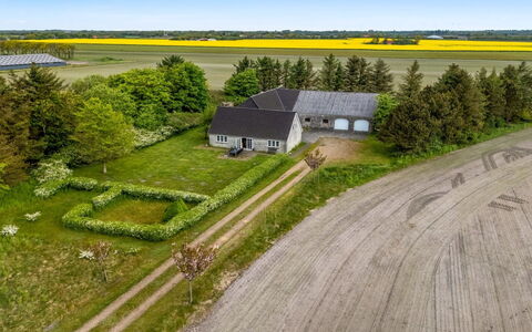Merrit - 4.6Km to the Fjord: Gras, Groen, Huis, Plain, Landschap, Landelijk Gebied, Grasland, Dak, Land Lot, Huis