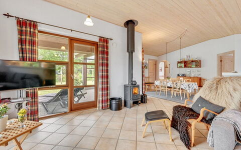 Rika - 525M to the Fjord: Dak, Huis, Huis, Verblijf, Siding, Landgoed, Oprit, Garden Gebouwen, Werf, Schuur