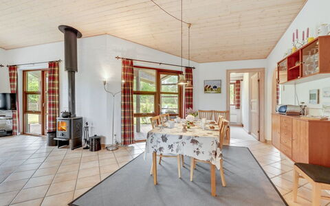 Rika - 525M to the Fjord: Dak, Huis, Huis, Verblijf, Siding, Landgoed, Oprit, Garden Gebouwen, Werf, Schuur