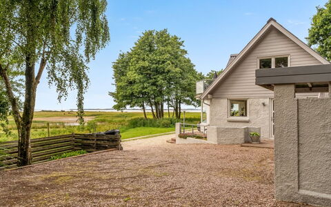 Simo - 250M from the Sea: Lucht, Gebouw, Huis, Huis, Dak, Verblijf, Landschap, Woongebied, Land Lot, Landelijk Gebied