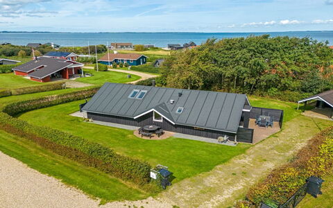 Naninja - 300M to the Fjord: Verblijf, Huis, Huis, Dak, Veranda, Landgoed, Siding, Garden Gebouwen, Boerderij, Werf