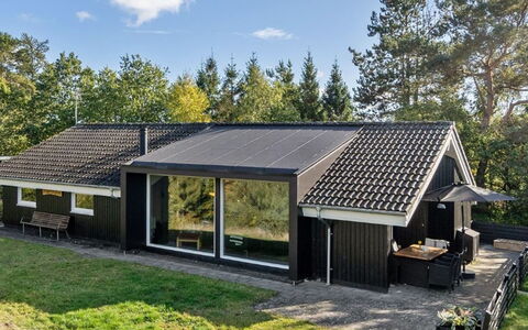 Merja - 3Km from the Sea: Hout, Huis, Veranda, Dek, Hardwood, Dak, Beits, Houten Vloer, Eco Hotel