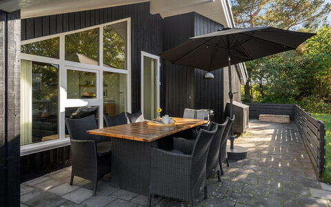 Merja - 3Km from the Sea: Hout, Huis, Veranda, Dek, Hardwood, Dak, Beits, Houten Vloer, Eco Hotel