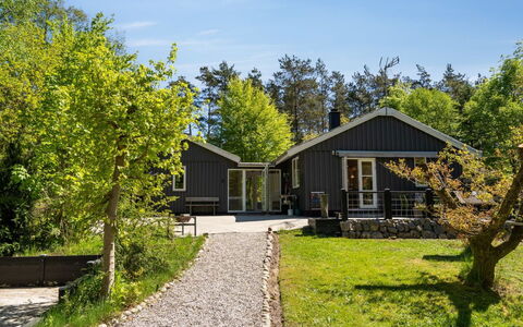Hunding - 7Km from the Sea: Appartement, Schaduw, Balkon, Stoel, Hek, Buitenmeubels, Aluminium, Kunstgras