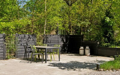 Hunding - 7Km from the Sea