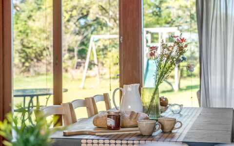 Frandsine - 800M from the Sea: Meubilair, Interieur Ontwerp, Hout, Tafel, Stoel, Tableware, Keuken En Eettafel, Eetkamer, Verlichting, Serveware