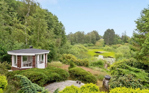 Rakita - 550M from the Sea: Thatching, Verblijf, Huis, Dak, Huis, Boerderij, Hut, Landgoed, Dorp