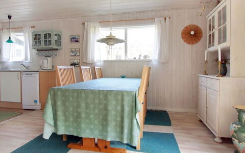 Axilen - 1Km from the Sea: Dak, Huis, Huis, Verblijf, Siding, Landgoed, Oprit, Garden Gebouwen, Werf, Schuur