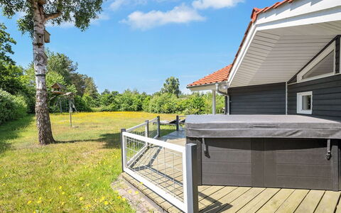Waltraud - 500M from the Sea: Zwembad, Boerderij, Landgoed, Villa, Toevlucht, Hacienda, Eco Hotel, Backyard