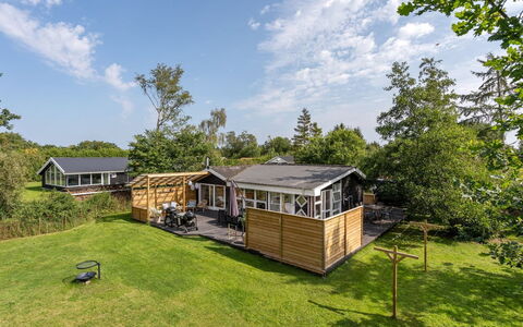 Jaana - 780M to the Fjord: Huis, Dak, Huis, Verblijf, Schuur, Garden Gebouwen, Siding, Werf, Blokhut, Hut