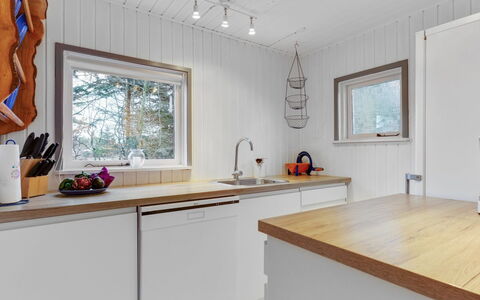 Teofilka - 200M from the Sea: Dak, Huis, Huis, Verblijf, Siding, Landgoed, Oprit, Garden Gebouwen, Werf, Schuur