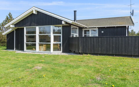 Thorin - 100M from the Sea: Thatching, Verblijf, Huis, Dak, Huis, Boerderij, Hut, Landgoed, Dorp