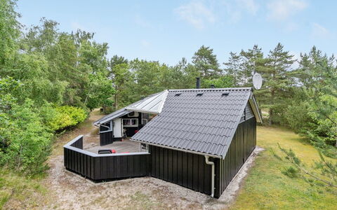 Selver - 250M from the Sea: Dak, Huis, Huis, Verblijf, Siding, Landgoed, Oprit, Garden Gebouwen, Werf, Schuur