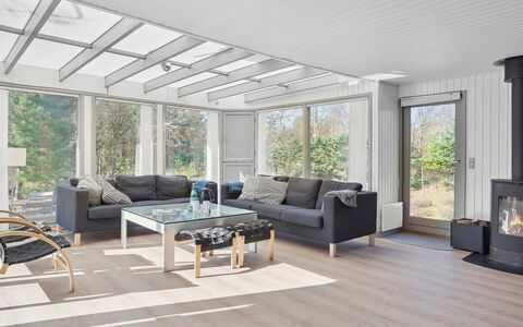Tarja - 150M from the Sea: Interieur Ontwerp, Meubilair, Flooring, Hout, Verdieping, Plafond, Houten Vloer, Bankstel, Woonkamer, Huis