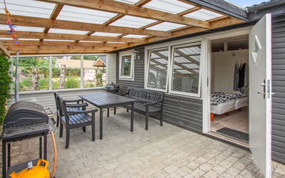 Svend - 1.5Km from the Sea