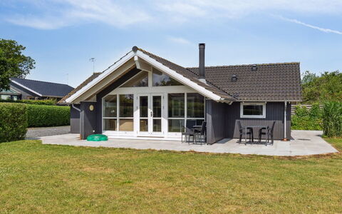Gertrud - from the Sea: Plantengemeenschap, Zonlicht, Kruidachtige Plant, Tuin, Plantage, Landbouw, Boerderij