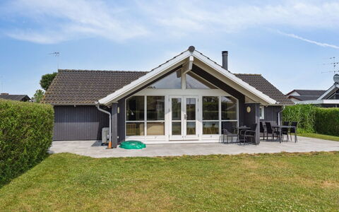 Gertrud - from the Sea: Plantengemeenschap, Zonlicht, Kruidachtige Plant, Tuin, Plantage, Landbouw, Boerderij