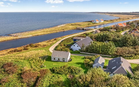 Agrippa - 30M to the Fjord: Natuurlijk Landschap, Kust, Huis, Kust En Oceanic Landvormen, Land Lot, Huis, Verblijf, Landelijk Gebied, Kust, Zee