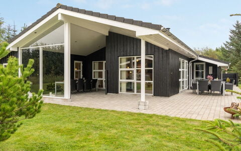 Frida - 700M from the Sea: Huis, Verblijf, Landgoed, Veranda, Siding, Schaduw, Landscaping, Ontwerp, Werf, Garden Gebouwen