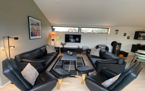Claus - 500M from the Sea: Verblijf, Huis, Huis, Dak, Veranda, Landgoed, Siding, Garden Gebouwen, Boerderij, Werf