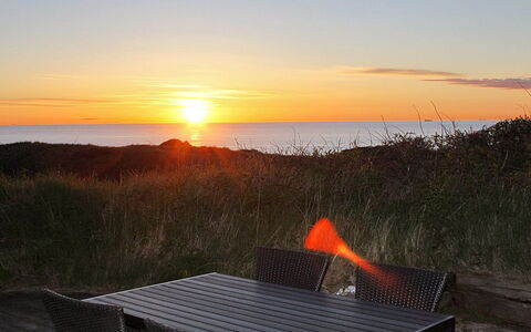 Mafalda - 260M from the Sea: Meubilair, Horizon, Oranje, Afterglow, Zonsondergang, Schemer, Zonsopkomst, Avond, Zee, Morgenrood
