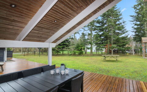 Acucena - 1.3Km from the Sea: Meubilair, Interieur Ontwerp, Stoel, Flooring, Tafel, Toevlucht, Verdieping, Plafond, Kamer, Eco Hotel