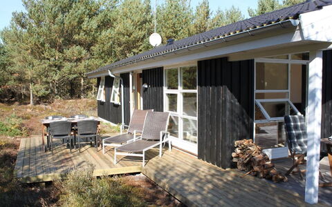 Lieselotte - 400M from the Sea: Dak, Huis, Land Lot, Huis, Verblijf, Landgoed, Garden Gebouwen, Schaduw, Blokhut, Landscaping
