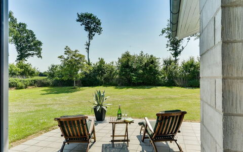Jaike - 350M from the Sea: Meubilair, Interieur Ontwerp, Flooring, Hout, Verdieping, Plafond, Houten Vloer, Stoel, Tafel, Verlichting