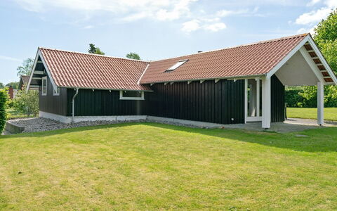 Dea - 850M from the Sea: Woongebied, Dak, Voorstad, Oprit, Landgoed, Schoorsteen