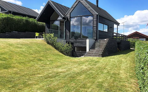 Reinhard - 50M from the Sea: Meubilair, Interieur Ontwerp, Flooring, Hout, Verdieping, Plafond, Houten Vloer, Stoel, Tafel, Verlichting