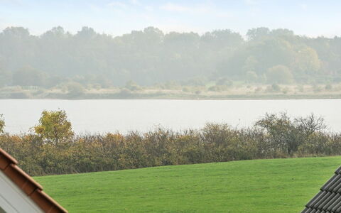 Babette - 75M to the Fjord: Huis, Huis, Dak, Woongebied, Verblijf, Landgoed, Boerderij, Gazon, Landscaping, Siding