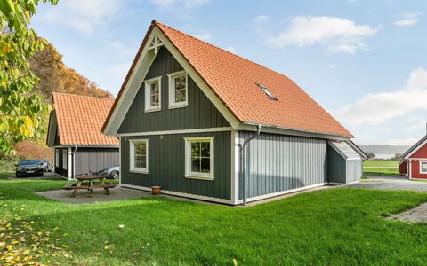 Babette - 75M to the Fjord: Huis, Huis, Dak, Woongebied, Verblijf, Landgoed, Boerderij, Gazon, Landscaping, Siding