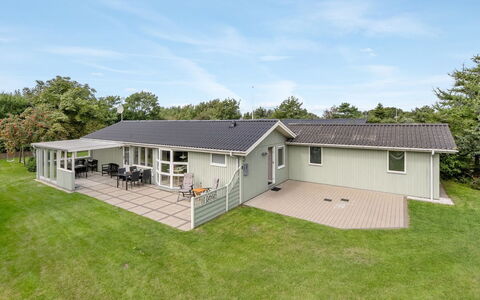 Anabella - 400M to the Fjord: Hout, Dak, Architectuur, Huis, Huis, Verblijf, Siding, Hardwood, Helling, Landgoed