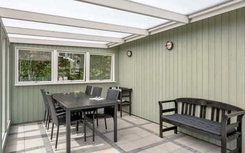 Anabella - 400M to the Fjord: Hout, Dak, Architectuur, Huis, Huis, Verblijf, Siding, Hardwood, Helling, Landgoed