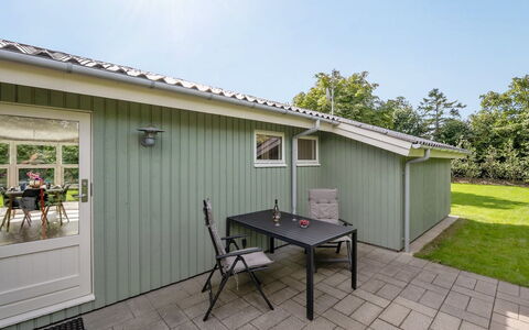 Anabella - 400M to the Fjord: Hout, Dak, Architectuur, Huis, Huis, Verblijf, Siding, Hardwood, Helling, Landgoed