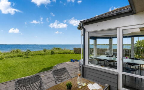 Bibbi - 20M to the Fjord: Meubilair, Interieur Ontwerp, Flooring, Hout, Verdieping, Plafond, Houten Vloer, Stoel, Tafel, Verlichting