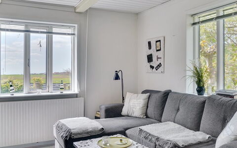 Nevis - 1.5Km from the Sea: Meubilair, Interieur Ontwerp, Stoel, Flooring, Tafel, Toevlucht, Verdieping, Plafond, Kamer, Eco Hotel