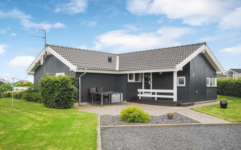 Brynjolf - 350M to the Fjord: Huis, Dak, Huis, Verblijf, Schuur, Garden Gebouwen, Siding, Werf, Blokhut, Hut