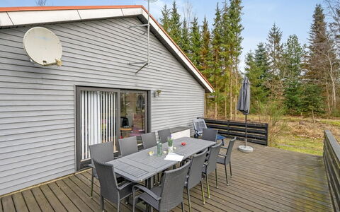 Anine - 200M to the Fjord: Blauw, Struik, Verblijf, Groundcover, Tuin, Landgoed, Schaduw, Landscaping, Boerderij, Eco Hotel
