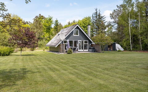 Femija - 500M to the Fjord: Gras, Huis, Verblijf, Huis, Land Lot, Dak, Landelijk Gebied, Gazon, Boerderij, Tuin