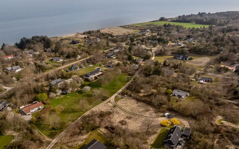 Thyra - 500M to the Fjord: Landschap, Woongebied, Vogelperspectief, Luchtfotografie, Land Lot, Landelijk Gebied, Voorstad, Dorp, Kust