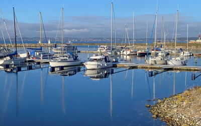 Athisl - 800M from the Sea