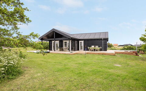 Siebelt - 200M from the Sea: Dak, Huis, Huis, Verblijf, Siding, Landgoed, Oprit, Garden Gebouwen, Werf, Schuur