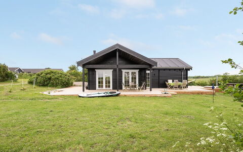 Siebelt - 200M from the Sea: Dak, Huis, Huis, Verblijf, Siding, Landgoed, Oprit, Garden Gebouwen, Werf, Schuur