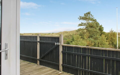 Jenson - 75M from the Sea: Dak, Huis, Huis, Verblijf, Siding, Landgoed, Oprit, Garden Gebouwen, Werf, Schuur