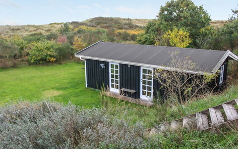 Jenson - 75M from the Sea: Dak, Huis, Huis, Verblijf, Siding, Landgoed, Oprit, Garden Gebouwen, Werf, Schuur