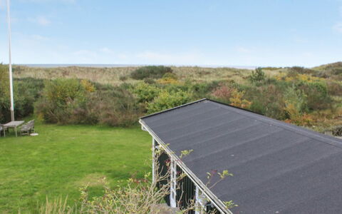 Jenson - 75M from the Sea: Dak, Huis, Huis, Verblijf, Siding, Landgoed, Oprit, Garden Gebouwen, Werf, Schuur