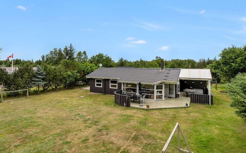 Gjorgjija - from the Sea: Verblijf, Schuur, Hut, Boerderij, Prairie, Keet, Schuur, Blokhut, Garden Gebouwen